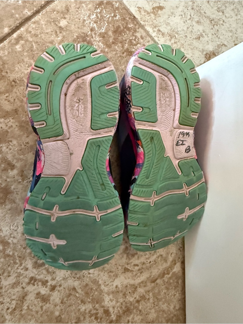 Brooks Ghost 15 - Dicks sporting goods Empower her women’s size 9.5 - Picture 9 of 10